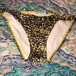 Leopard print bikini bottoms